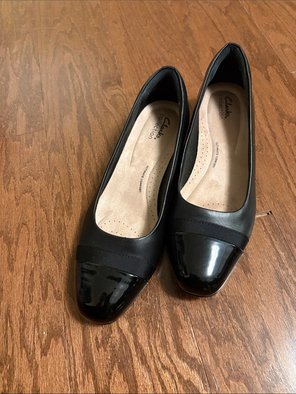 Clark’s Black Juliet Monte Ultimate Comfort Collection Women's Patent Toe Ballet